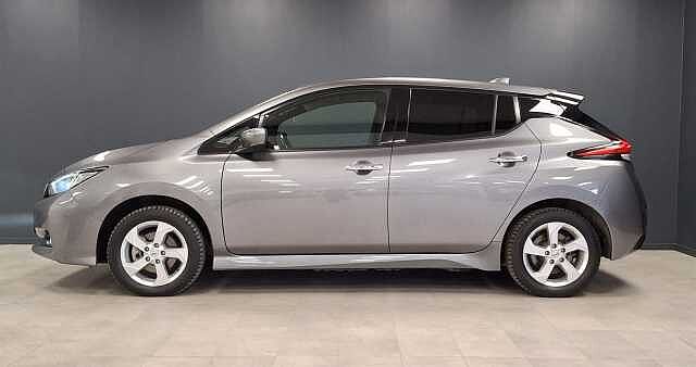 Nissan Leaf N-Connecta med delskinn