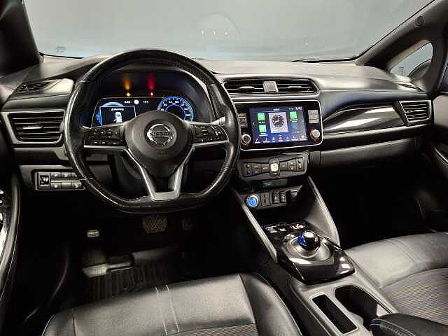 Nissan Leaf N-Connecta med delskinn