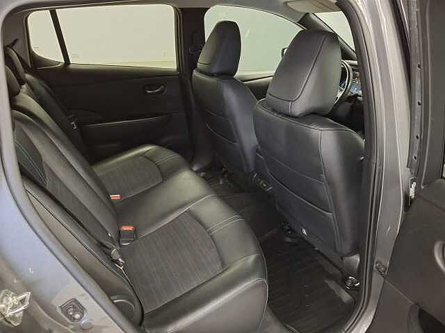 Nissan Leaf N-Connecta med delskinn