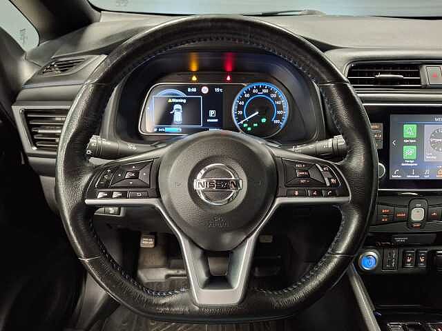 Nissan Leaf N-Connecta med delskinn