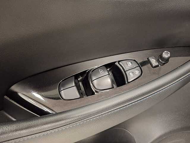 Nissan Leaf N-Connecta med delskinn